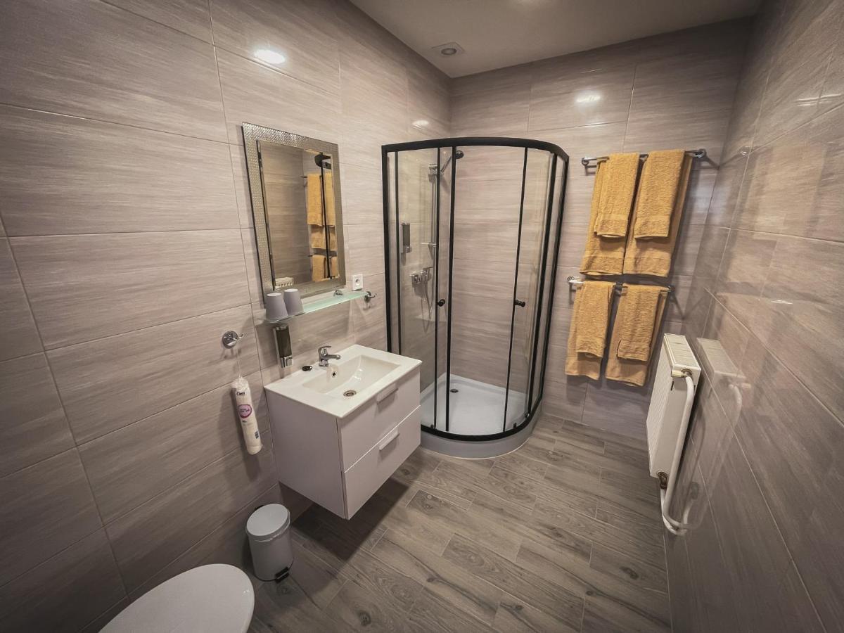 רומבורק Hotel Apartment Faraon מראה חיצוני תמונה