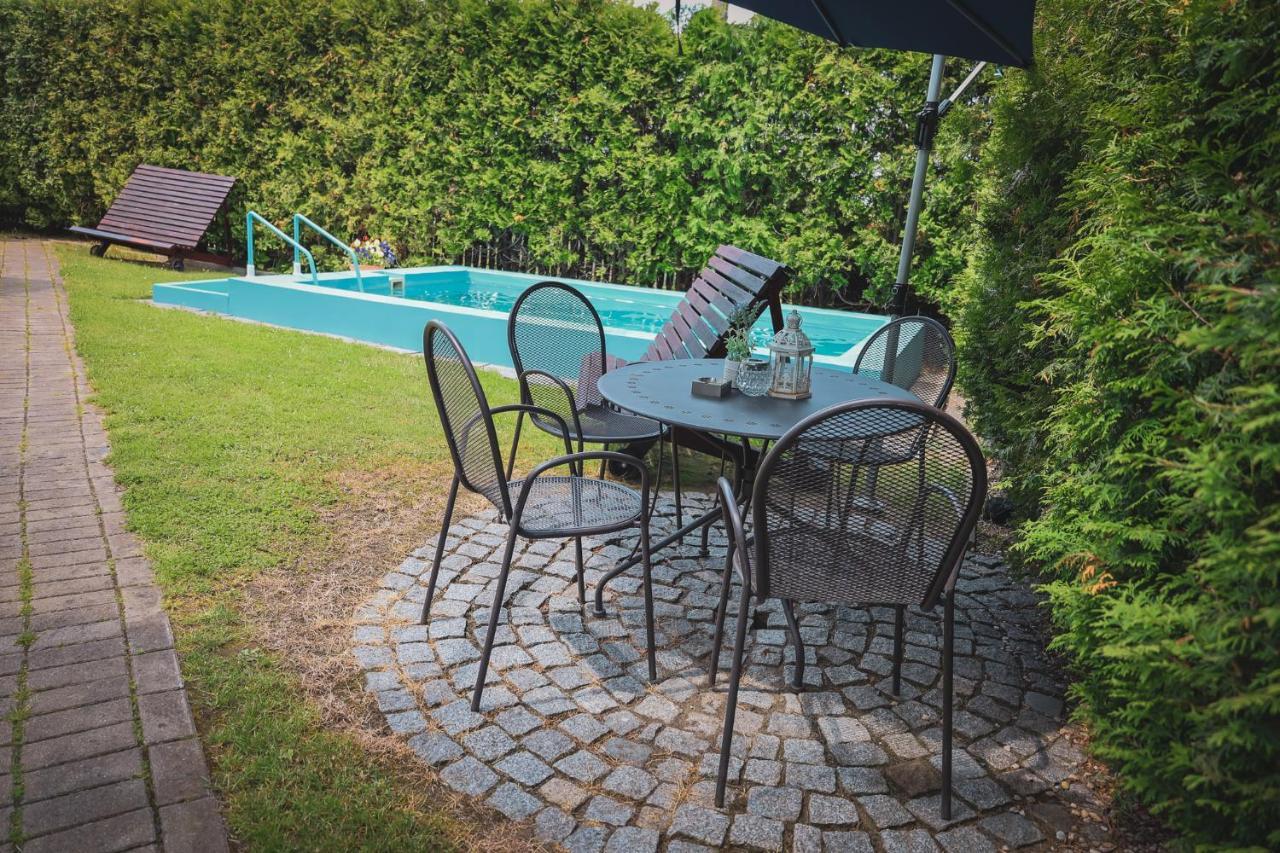 רומבורק Hotel Apartment Faraon מראה חיצוני תמונה