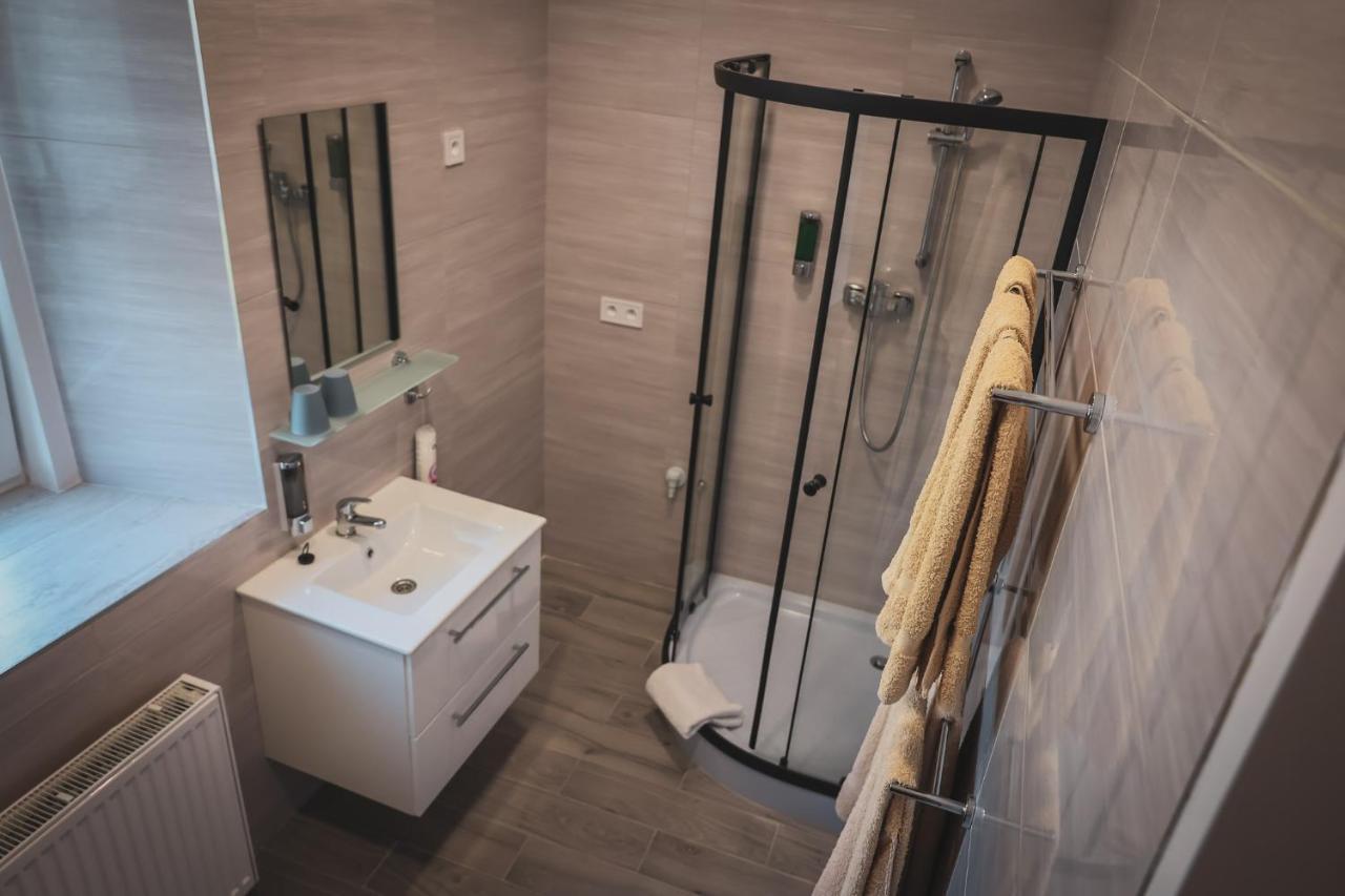 רומבורק Hotel Apartment Faraon מראה חיצוני תמונה