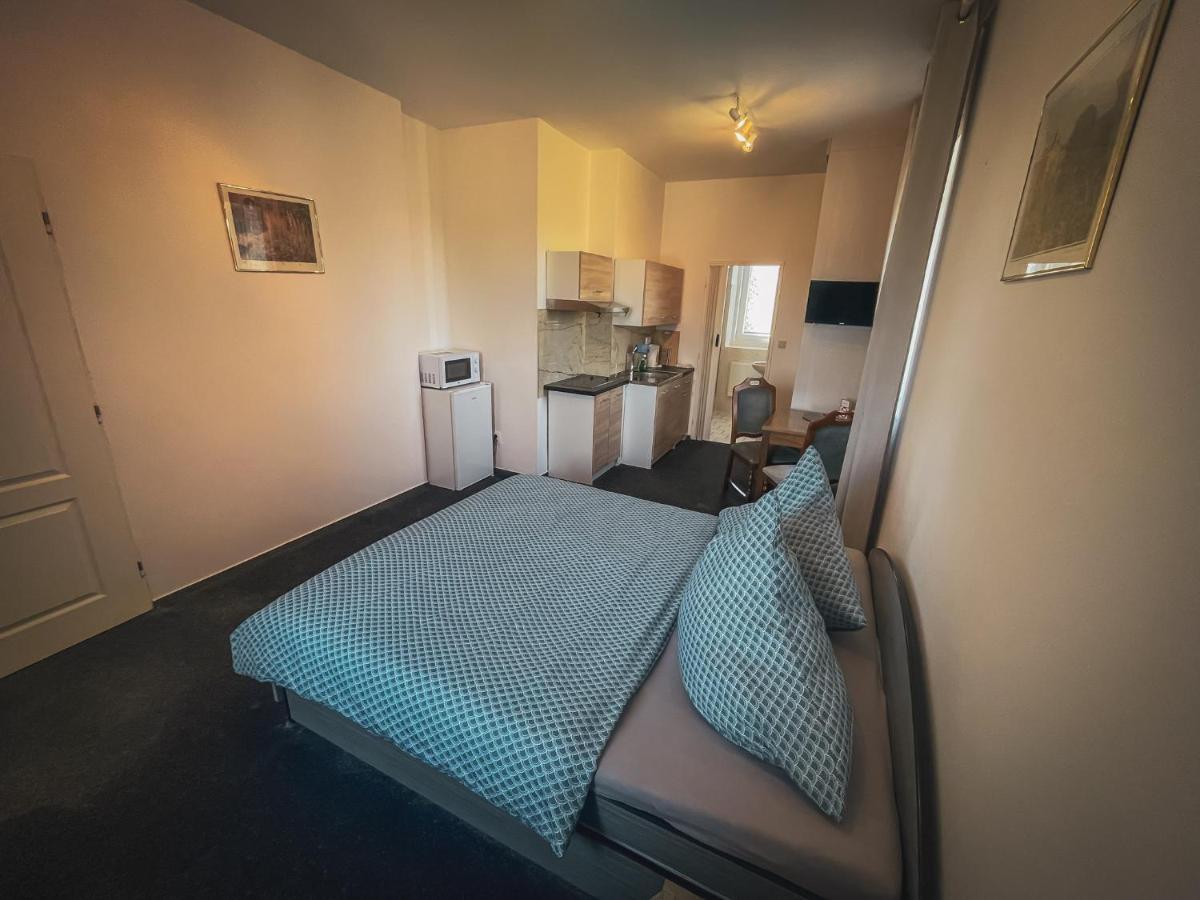 רומבורק Hotel Apartment Faraon מראה חיצוני תמונה
