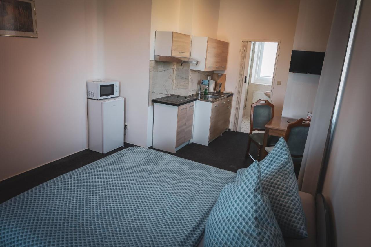 רומבורק Hotel Apartment Faraon מראה חיצוני תמונה
